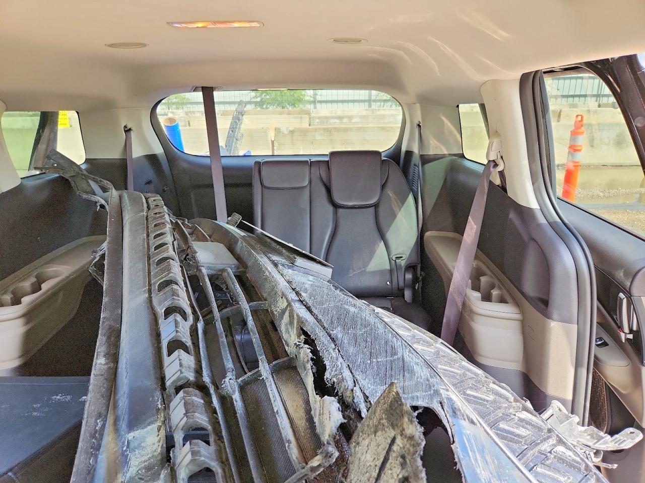 2026 KIA CARNIVAL LXS — Фото 10 из 13