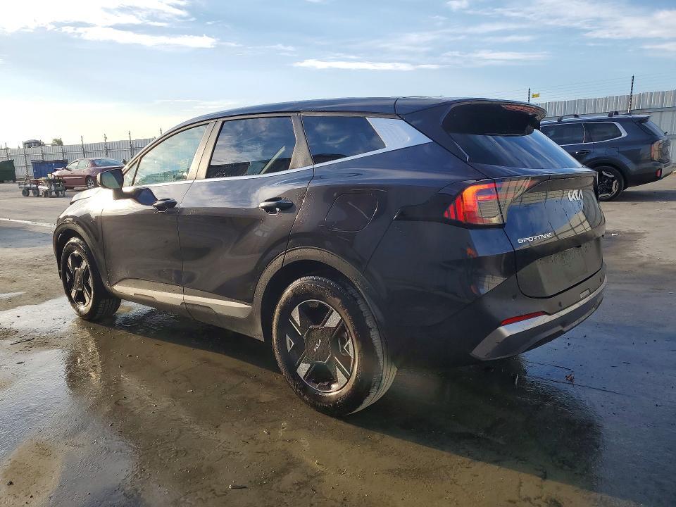 2026 KIA SPORTAGE LX — Фото 2 из 13