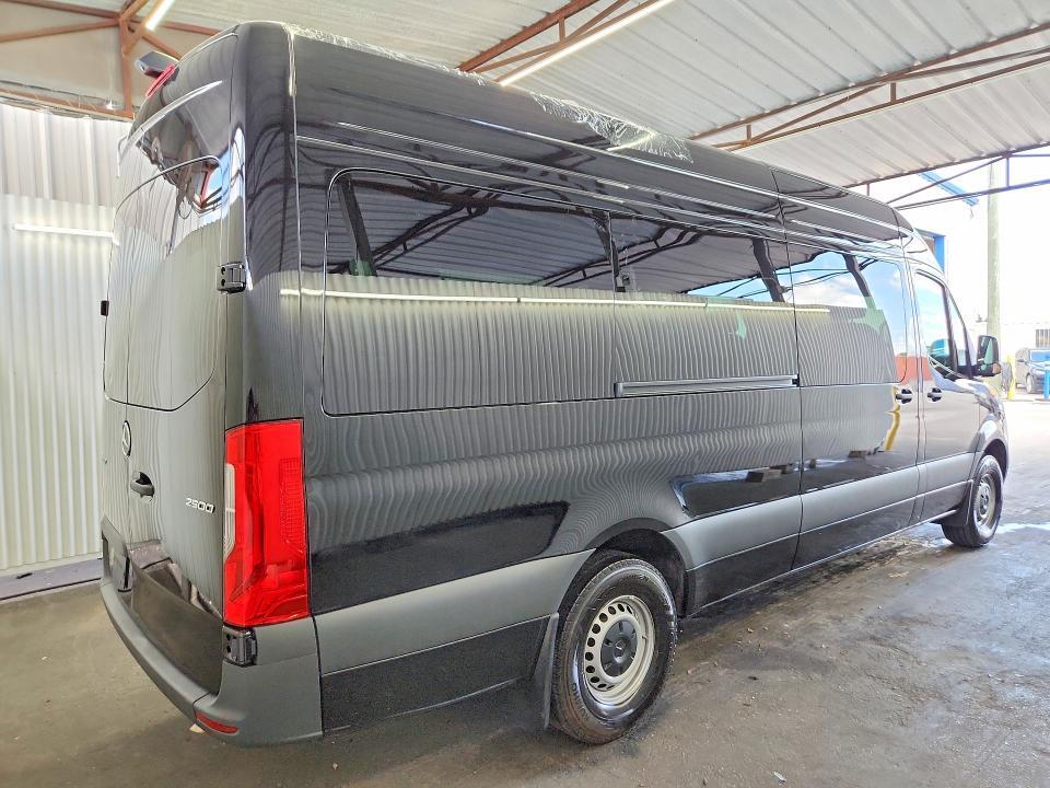 2026 MERCEDES-BENZ SPRINTER 2500 — Фото 3 из 14