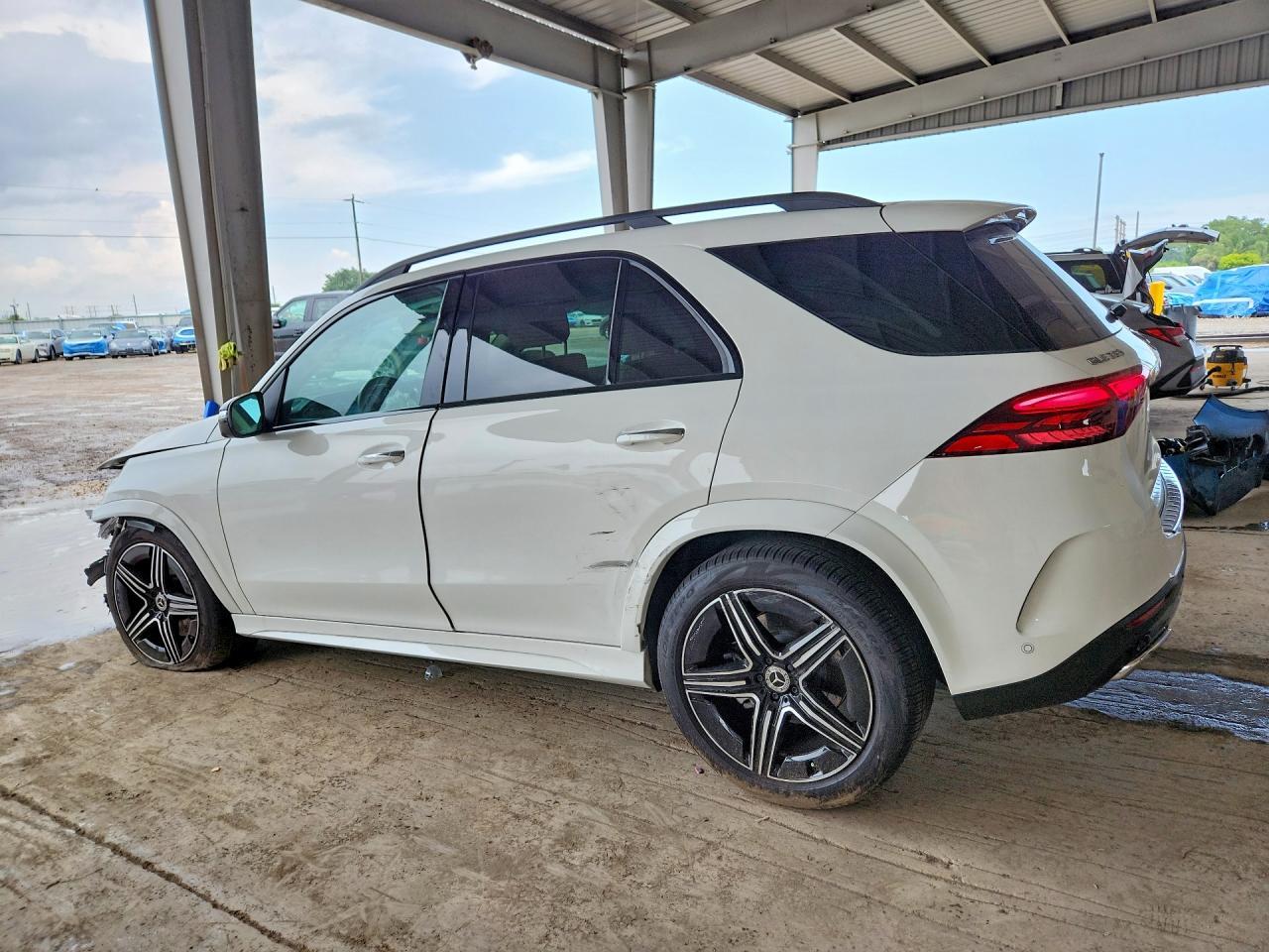 2026 MERCEDES-BENZ GLE 350 4MATIC — Фото 2 из 13