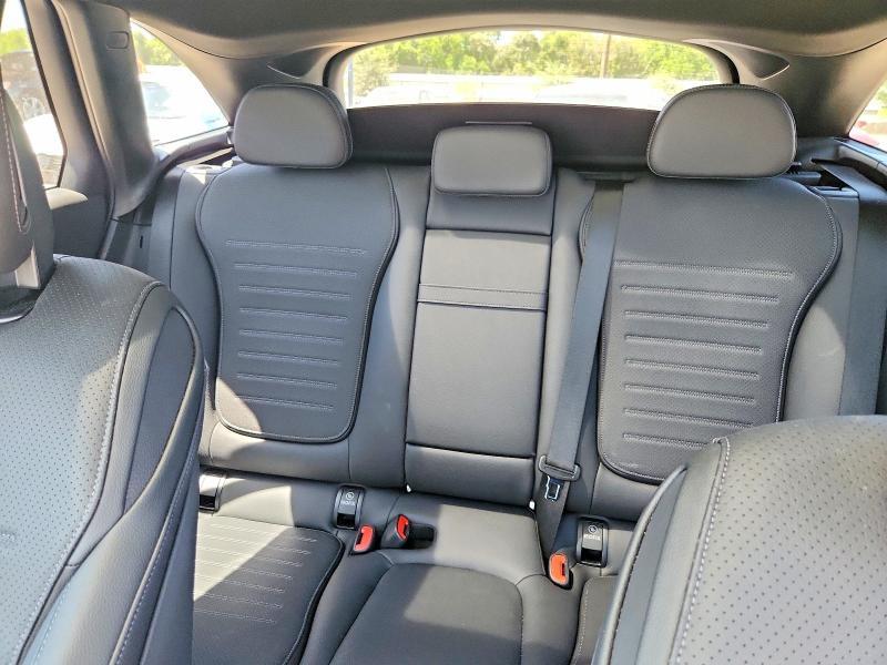 2026 MERCEDES-BENZ GLC 300 4MATIC — Фото 10 из 13