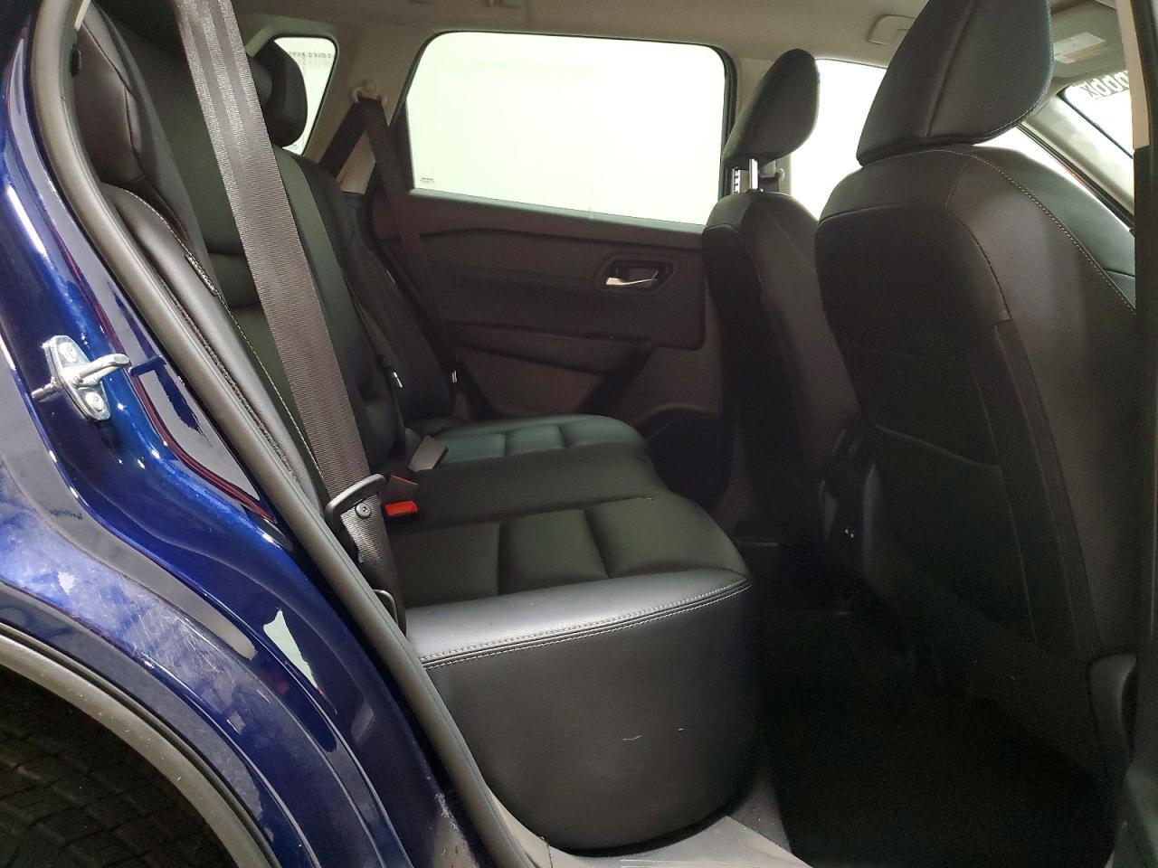 2026 NISSAN ROGUE SL — Фото 11 из 13