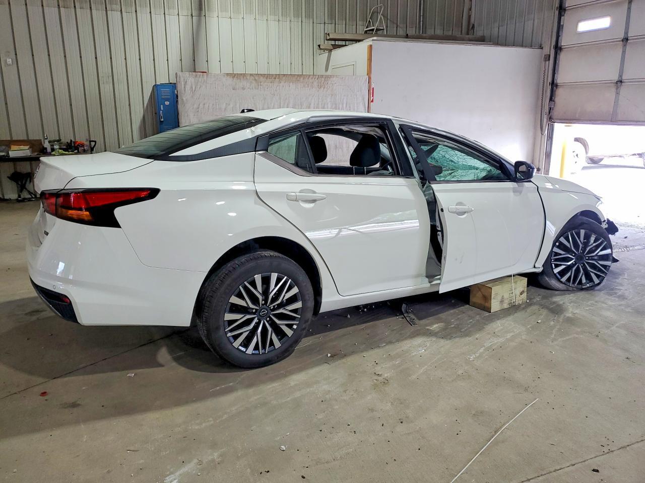 2026 NISSAN ALTIMA SV — Фото 3 из 12