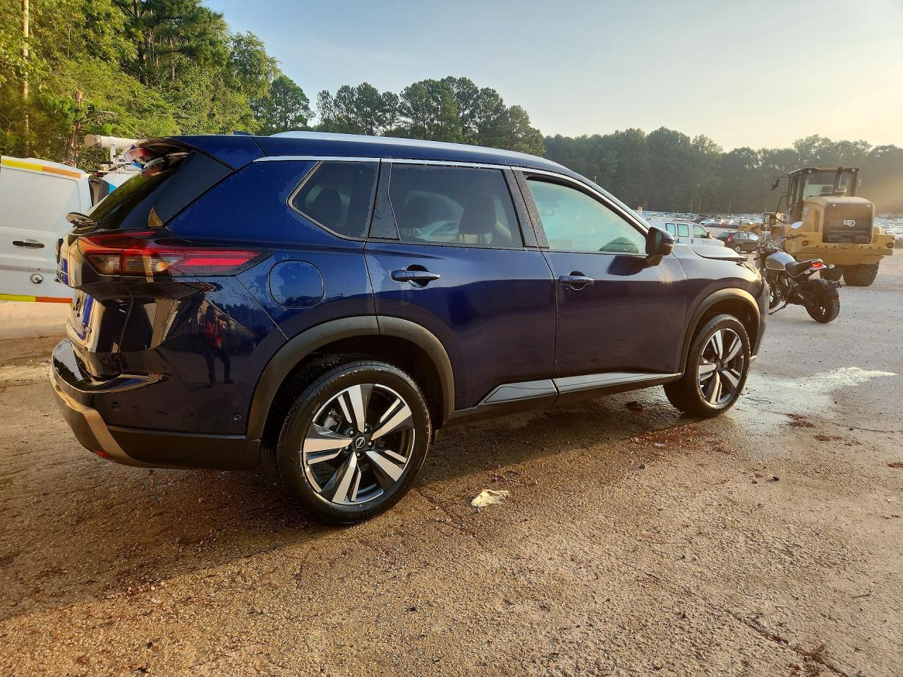 2026 NISSAN ROGUE SL — Фото 3 из 14