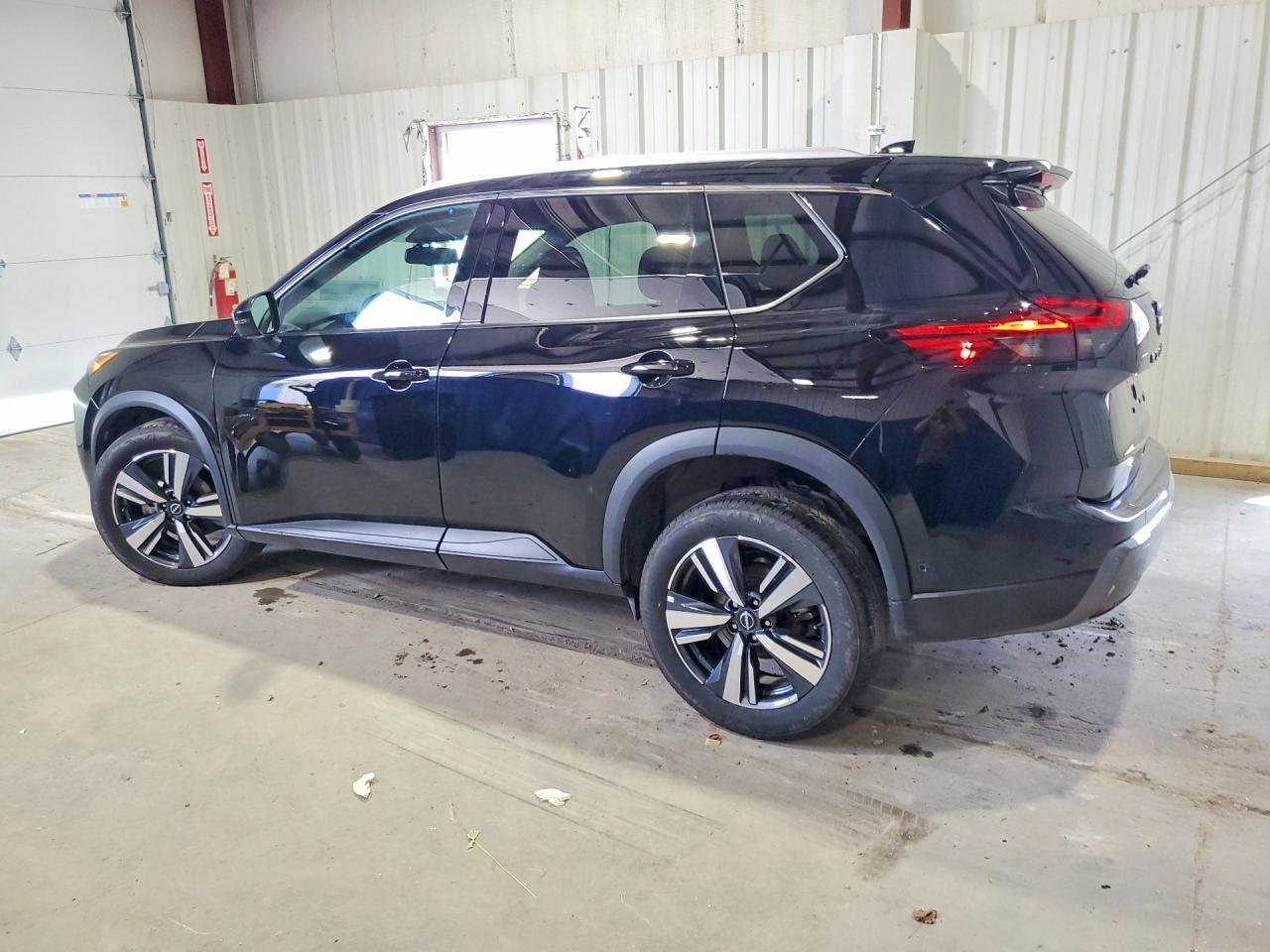 2026 NISSAN ROGUE SL — Фото 2 из 13