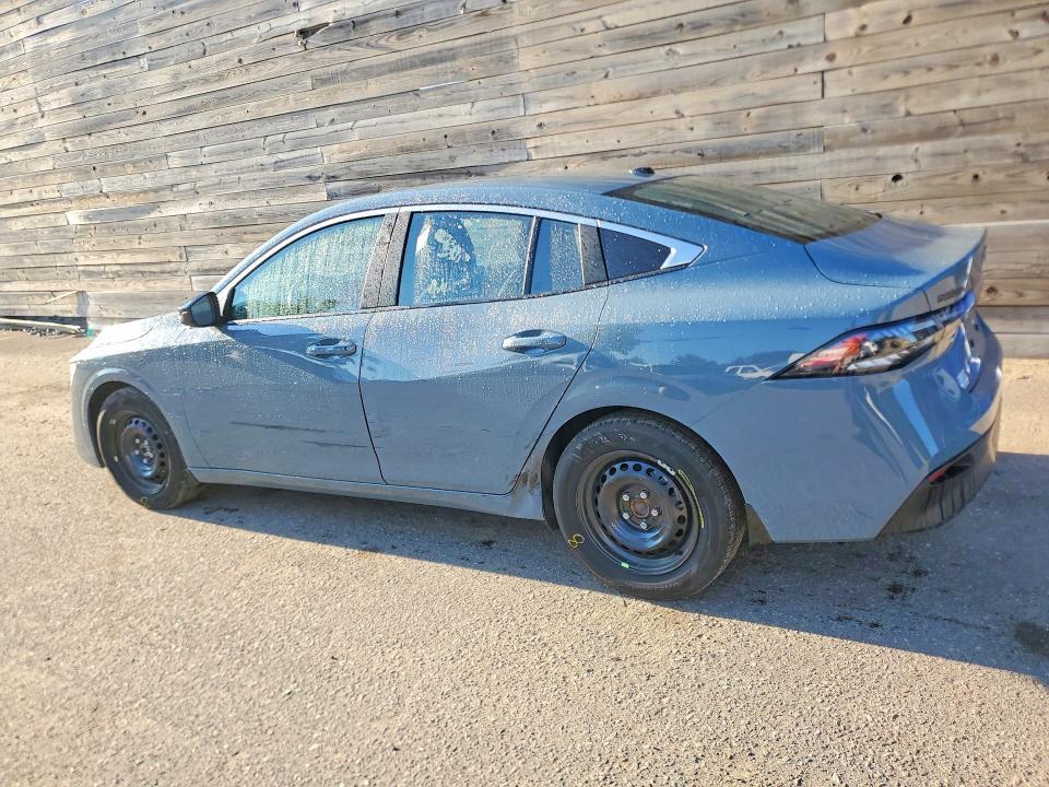 2026 NISSAN SENTRA SV — Фото 2 из 12
