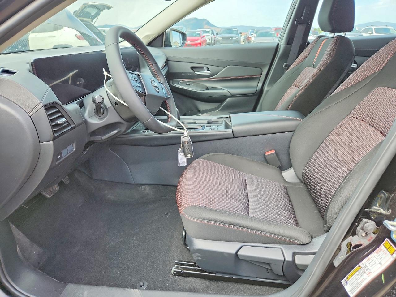 2026 NISSAN SENTRA SR — Фото 7 из 13