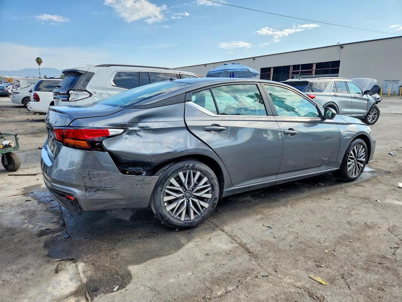2026 NISSAN ALTIMA SV — Фото 3 из 12