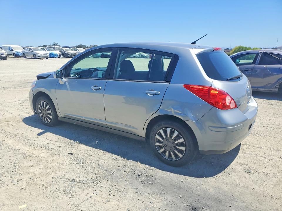 3N1BC1CP1BL469167 2011 NISSAN VERSA photo no. 2