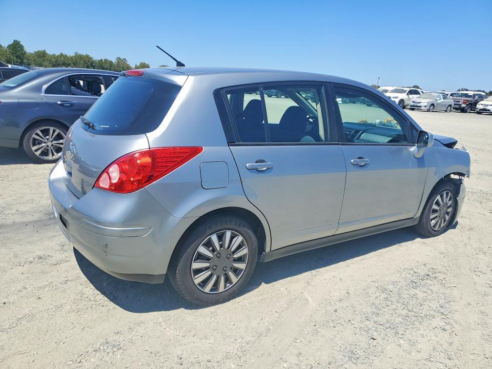 3N1BC1CP1BL469167 2011 NISSAN VERSA photo no. 3