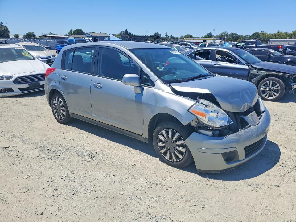 3N1BC1CP1BL469167 2011 NISSAN VERSA photo no. 4