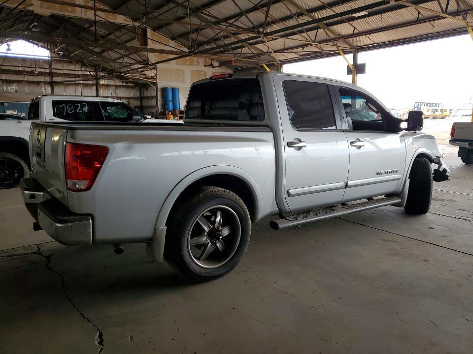 2011 NISSAN TITAN SV — Фото 3 из 14