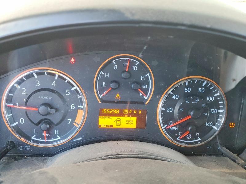 2011 NISSAN TITAN SV — Фото 9 из 14