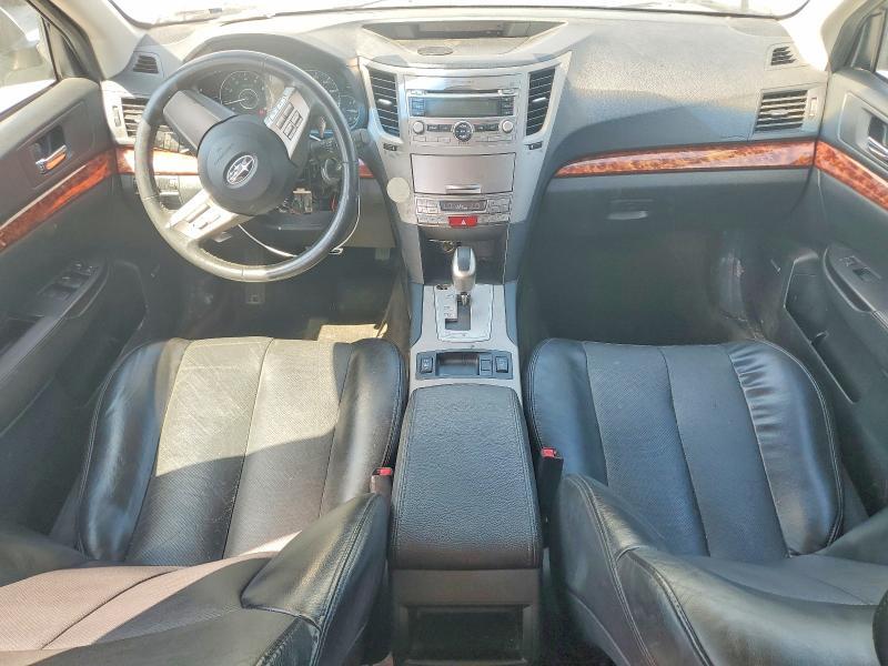 2011 SUBARU OUTBACK 2.5I LIMITED — Фото 8 из 13
