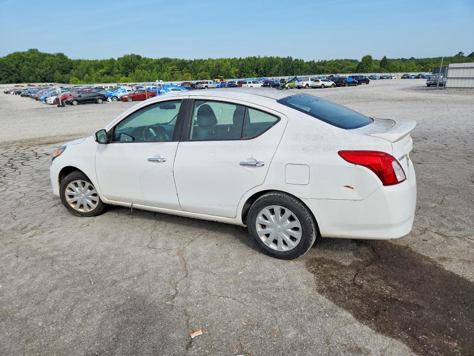 2019 NISSAN VERSA SV — Фото 2 из 12