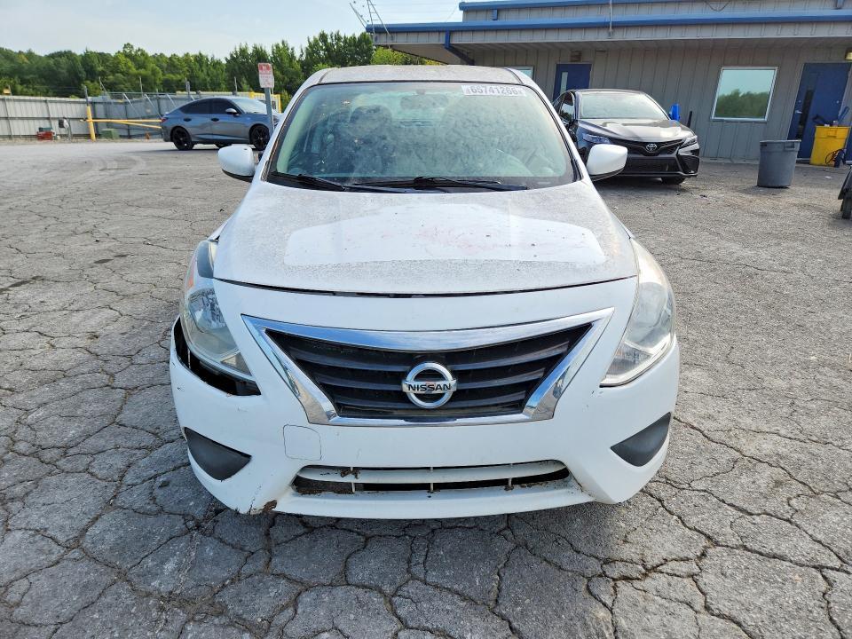 2019 NISSAN VERSA SV — Фото 5 из 12
