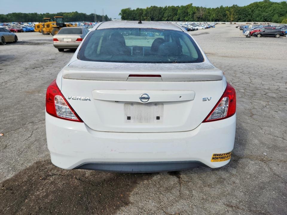 2019 NISSAN VERSA SV — Фото 6 из 12