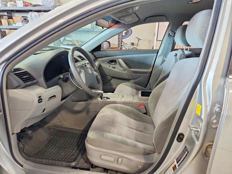 2011 TOYOTA CAMRY LE — Фото 7 из 12