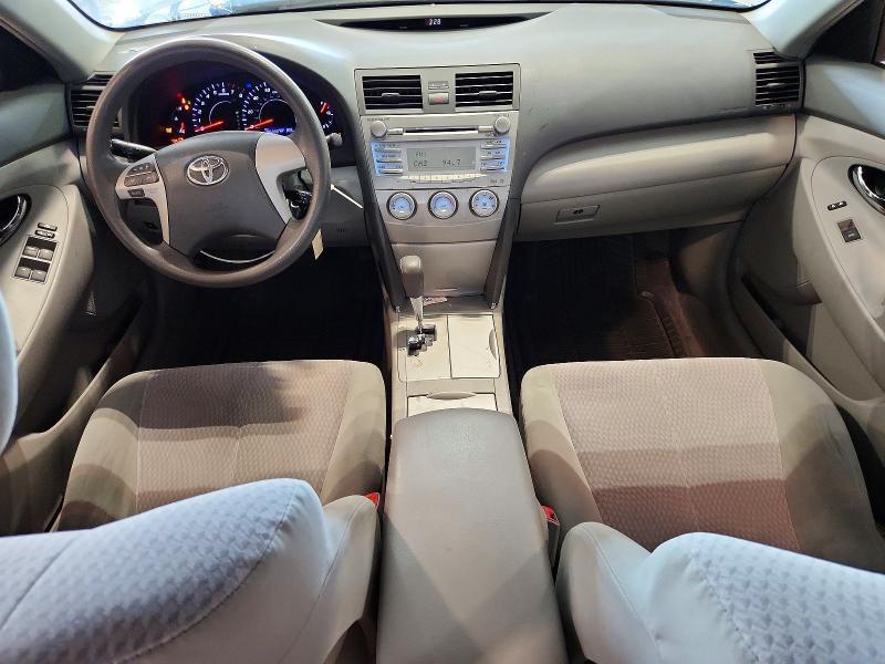 2011 TOYOTA CAMRY LE — Фото 8 из 12