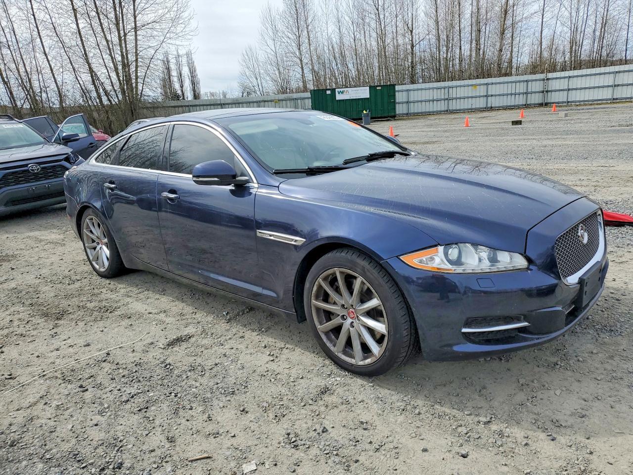 2014 JAGUAR XJ — Фото 4 из 12