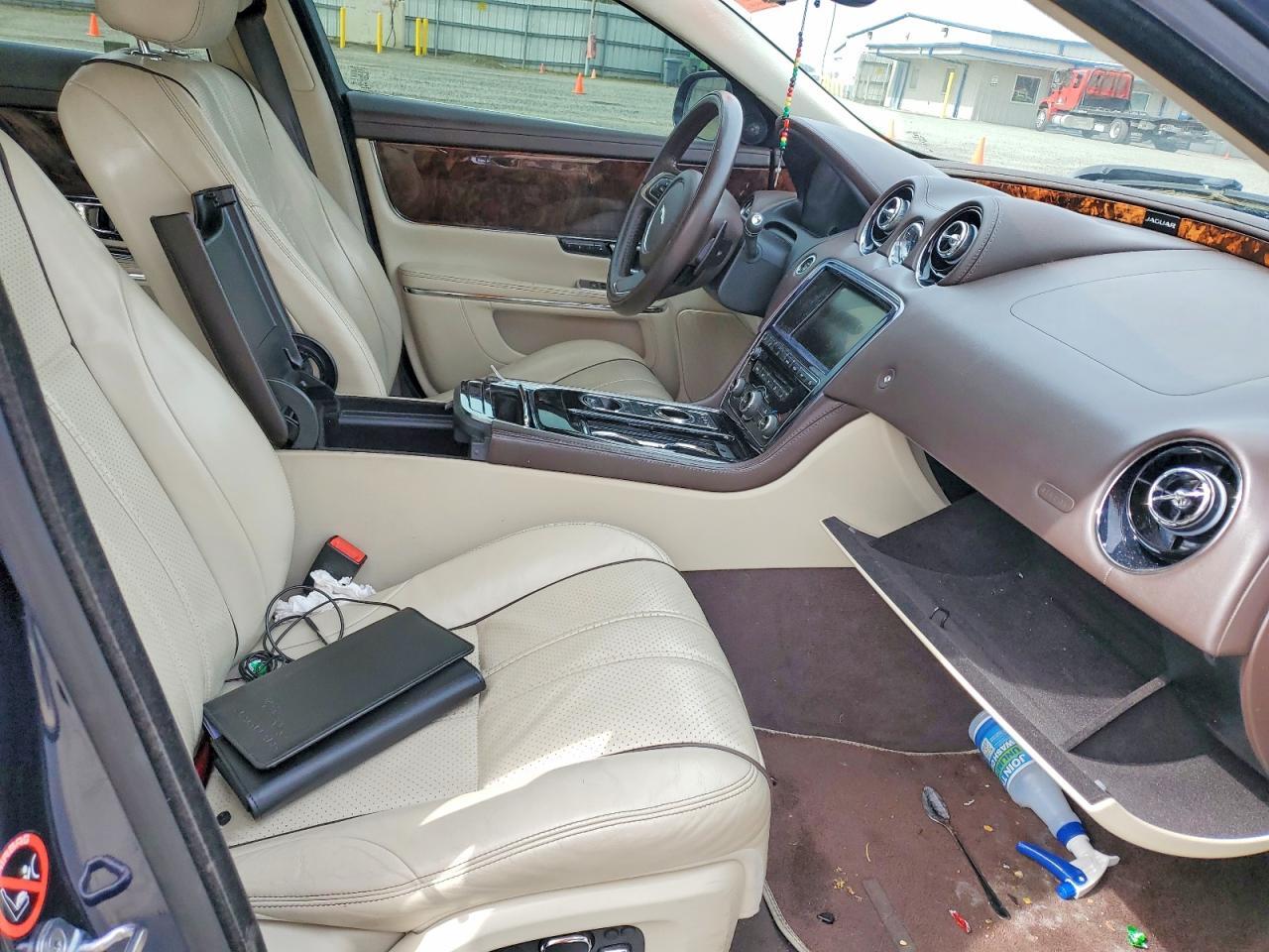 2014 JAGUAR XJ — Фото 7 из 12