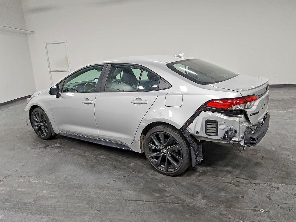 2026 TOYOTA COROLLA SE — Фото 2 из 13