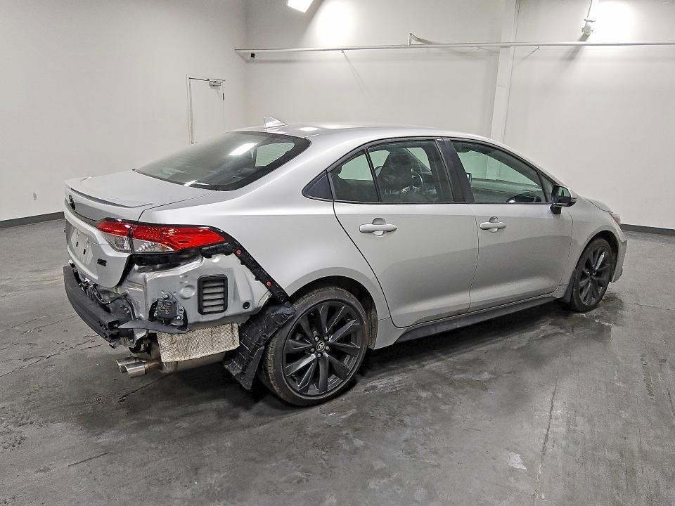 2026 TOYOTA COROLLA SE — Фото 3 из 13