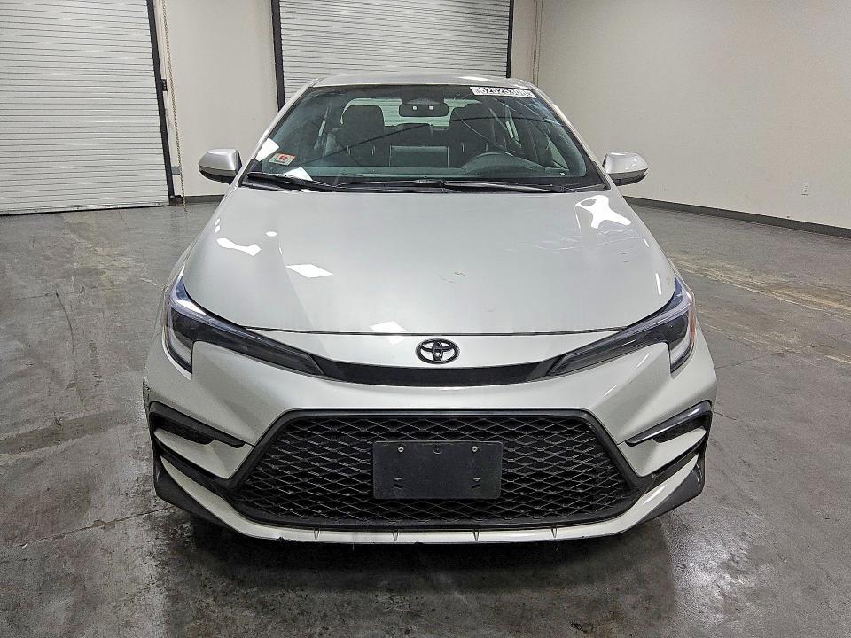 2026 TOYOTA COROLLA SE — Фото 5 из 13