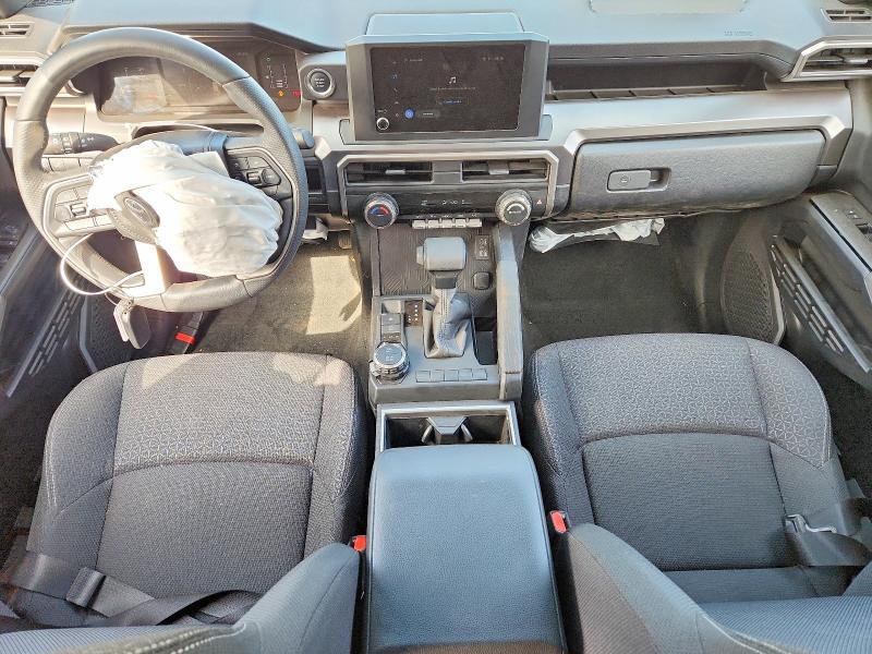 2026 TOYOTA 4RUNNER SR5 — Фото 8 из 13