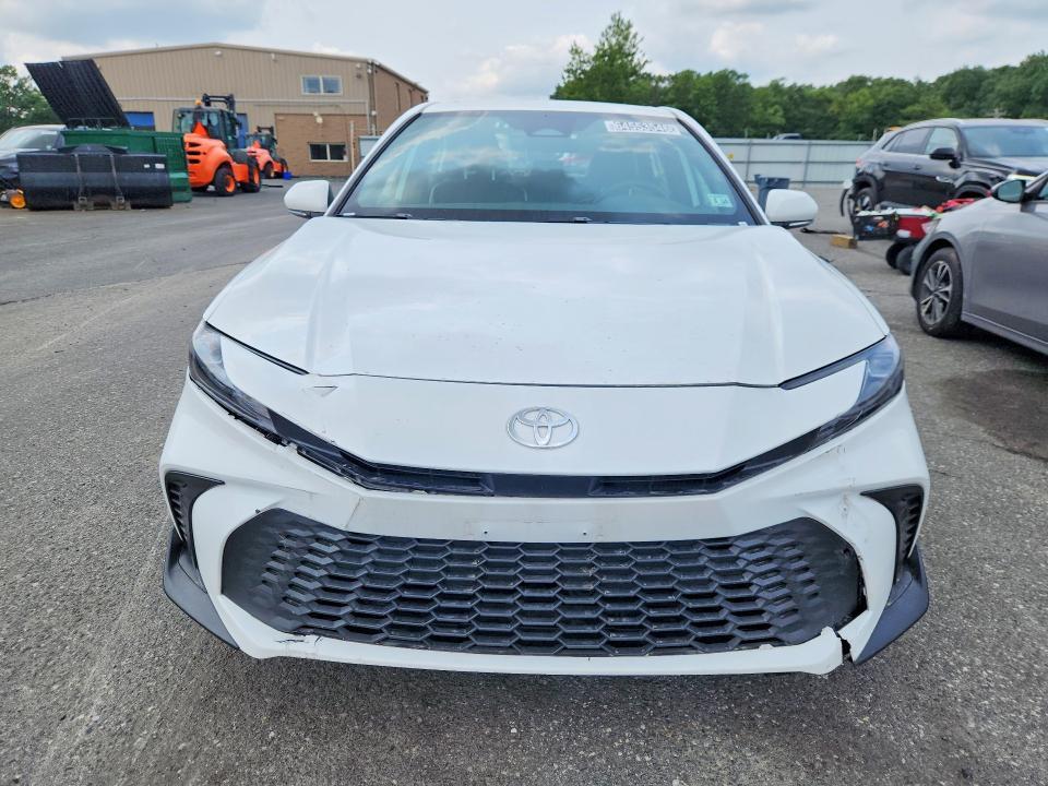 2026 TOYOTA CAMRY SE — Фото 5 из 12
