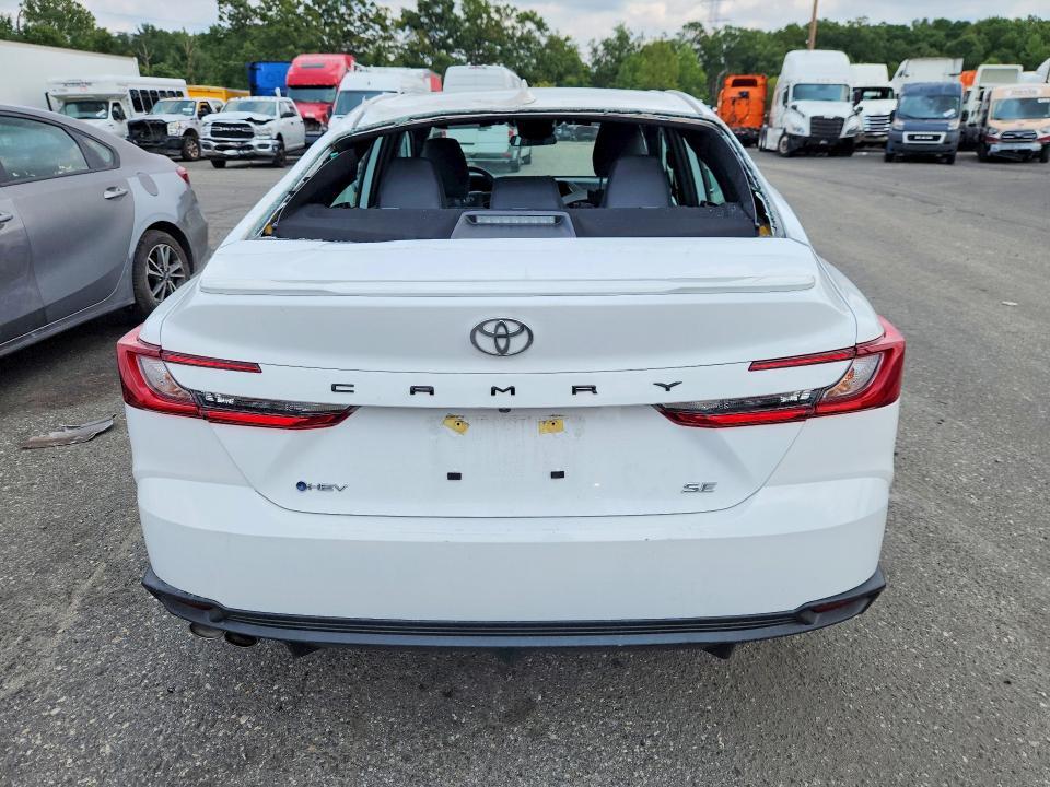 2026 TOYOTA CAMRY SE — Фото 6 из 12