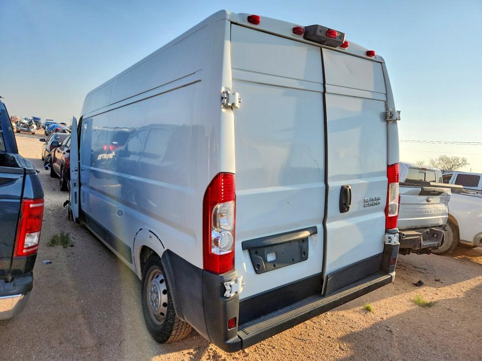 2019 RAM PROMASTER 2500 DELIVERY VAN — Фото 2 из 12