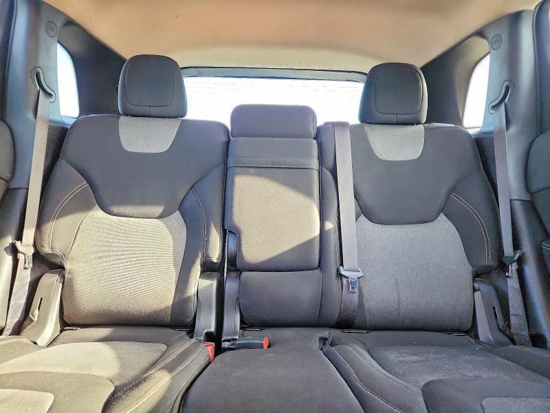 2014 JEEP CHEROKEE LATITUDE — Фото 10 из 13