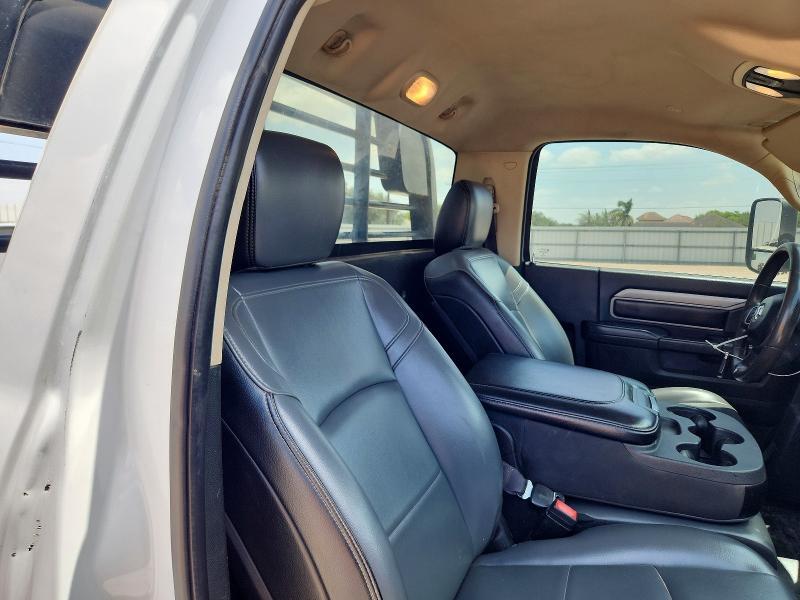 2019 RAM 3500 — Фото 10 из 12