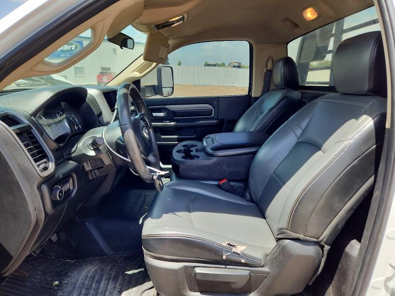 2019 RAM 3500 — Фото 7 из 12