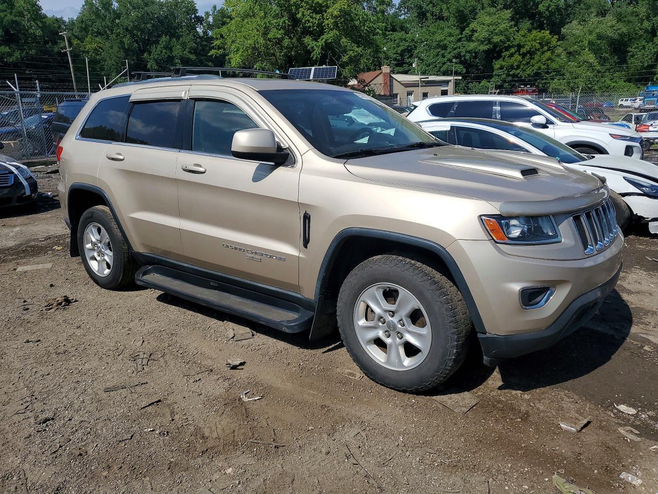 2014 JEEP GRAND CHEROKEE LAREDO — Фото 4 из 13