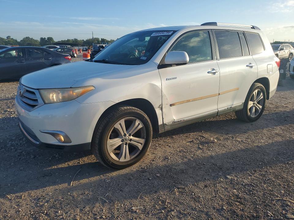 2011 TOYOTA HIGHLANDER 5TDDK3EH4BS092967
