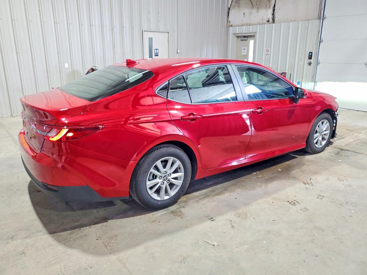 2026 TOYOTA CAMRY HYBRID/LE/XLE — Фото 3 из 13