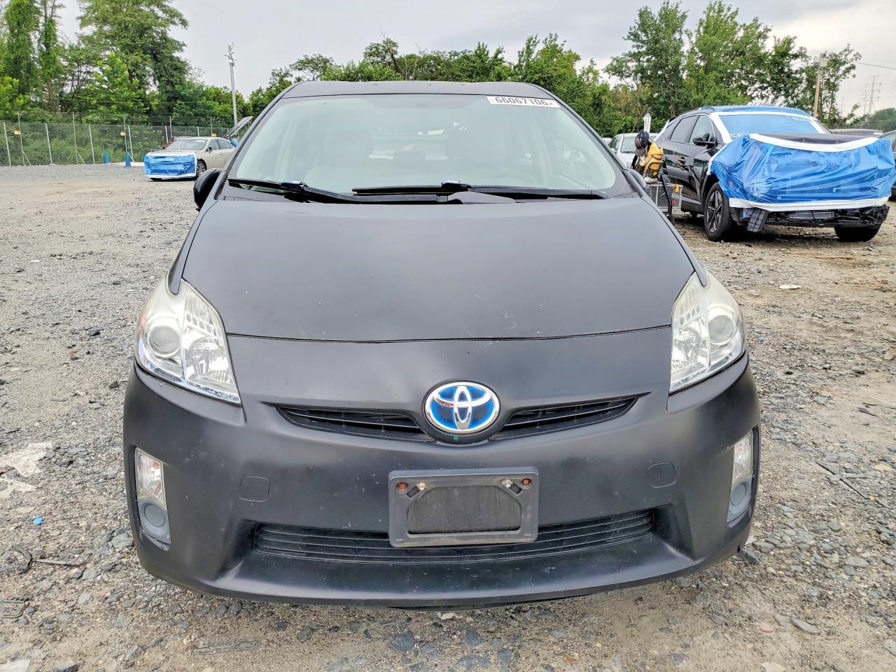 2011 TOYOTA PRIUS TWO — Фото 5 из 12