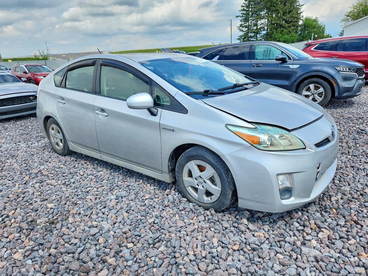 2011 TOYOTA PRIUS THREE — Фото 4 из 12