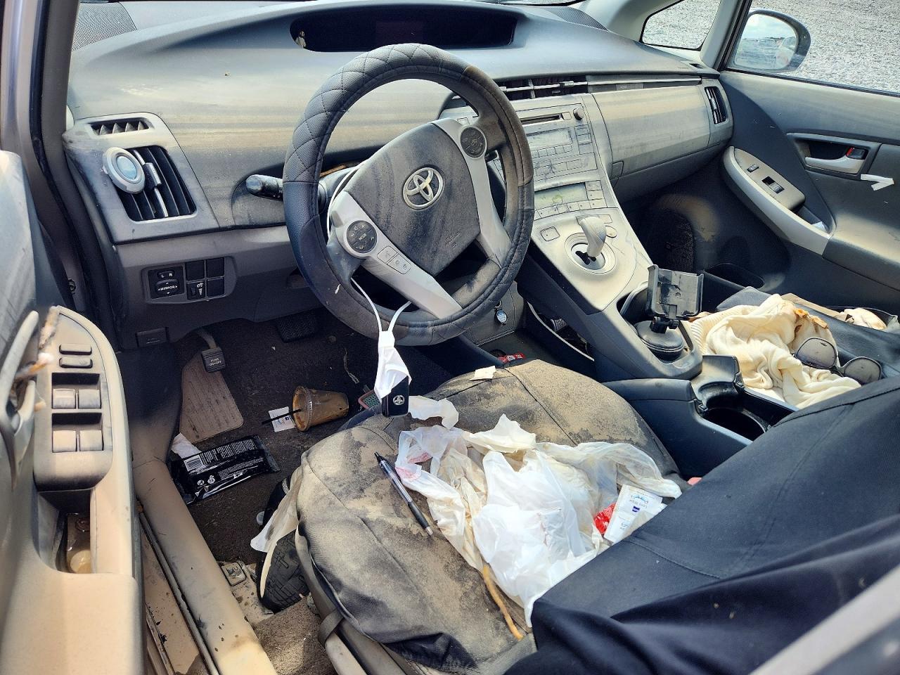 2011 TOYOTA PRIUS THREE — Фото 8 из 12