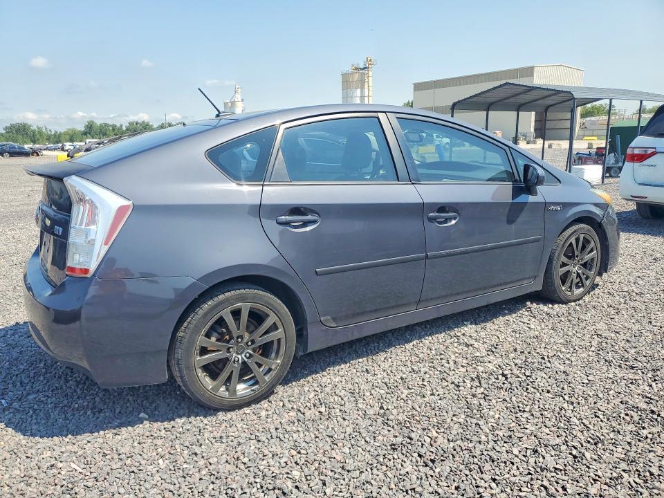 2011 TOYOTA PRIUS FOUR — Фото 3 из 12
