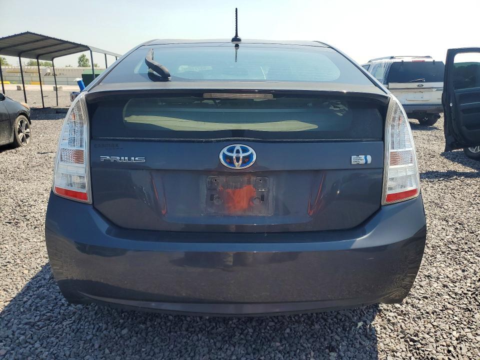 2011 TOYOTA PRIUS FOUR — Фото 6 из 12