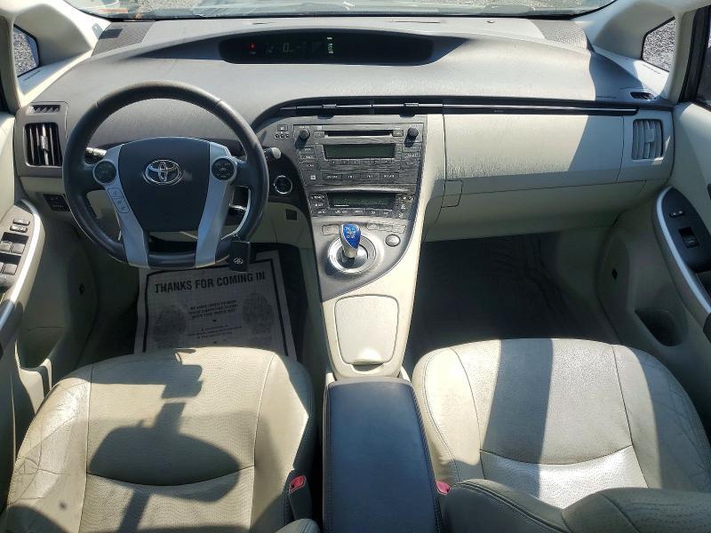 2011 TOYOTA PRIUS FOUR — Фото 8 из 12
