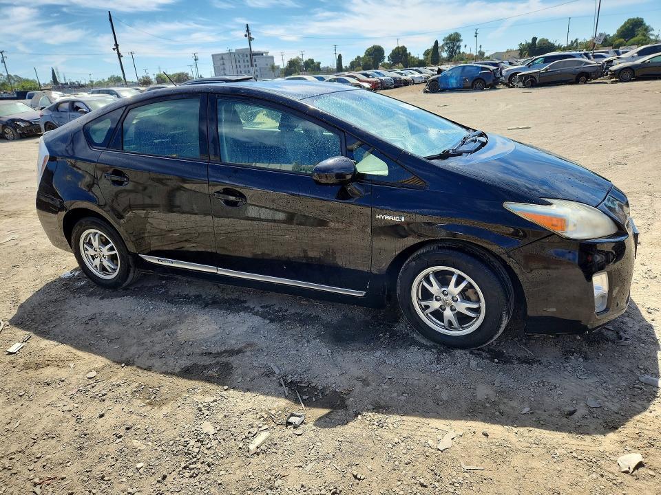 2011 TOYOTA PRIUS THREE — Фото 4 из 13