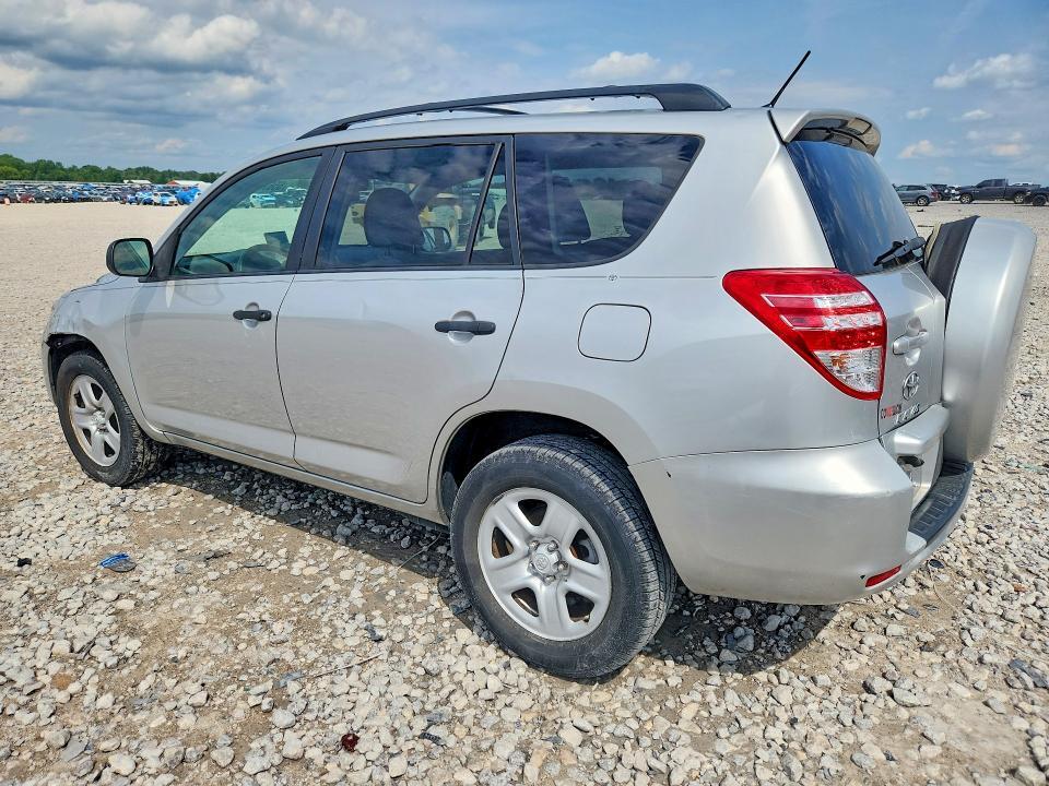 2T3BF4DV1BW175523 2011 TOYOTA RAV4 photo no. 2
