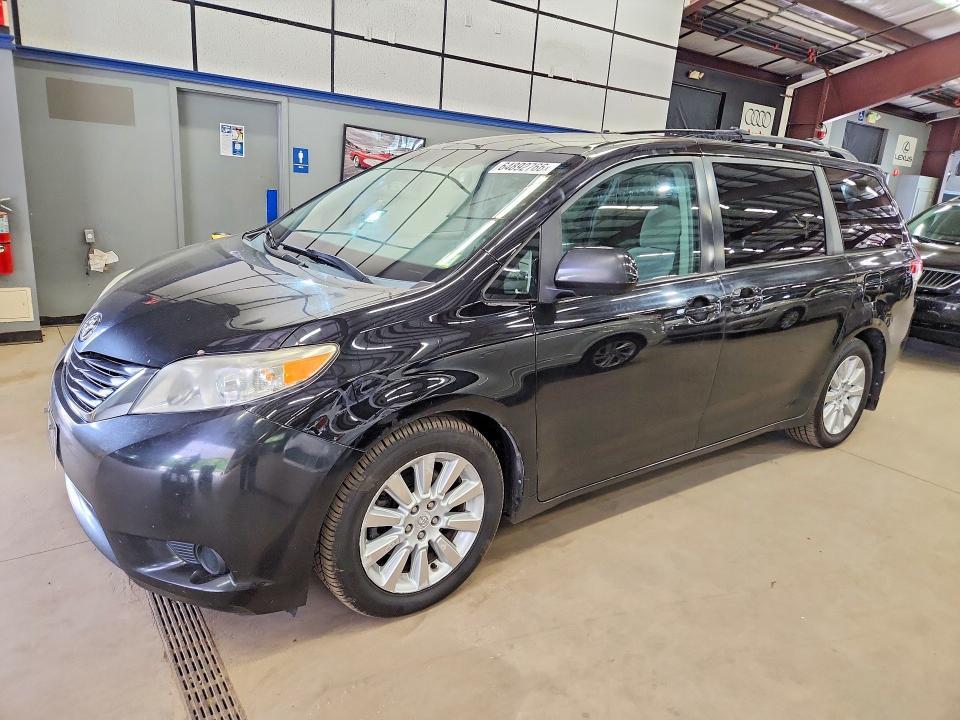 2011 TOYOTA SIENNA 5TDJK3DC9BS029548