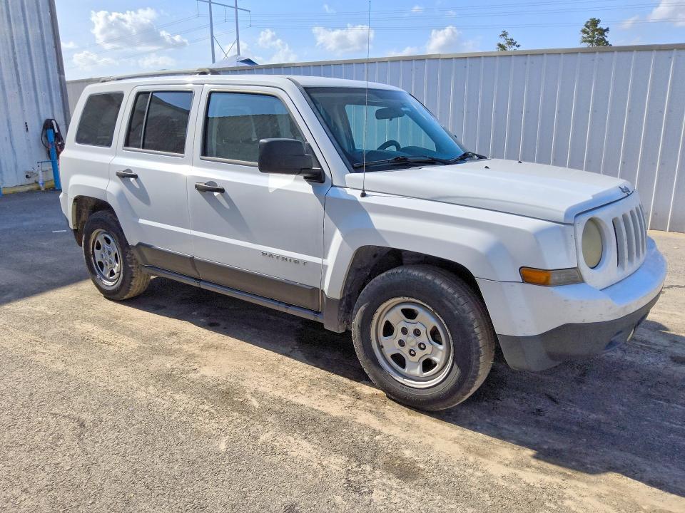 2014 JEEP PATRIOT SPORT — Фото 4 из 14