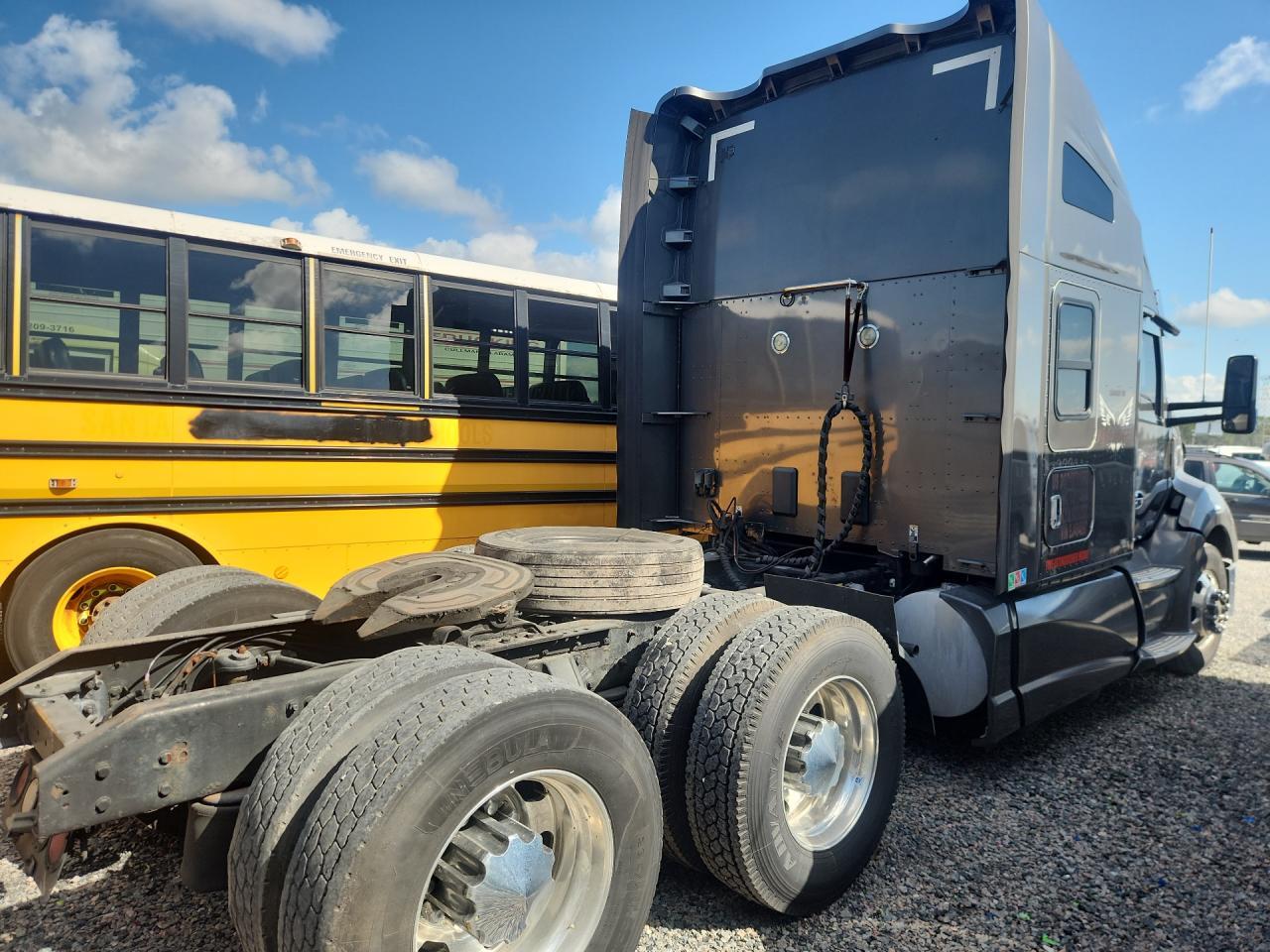 2014 KENWORTH CONSTRUCTION T680 — Фото 3 из 13