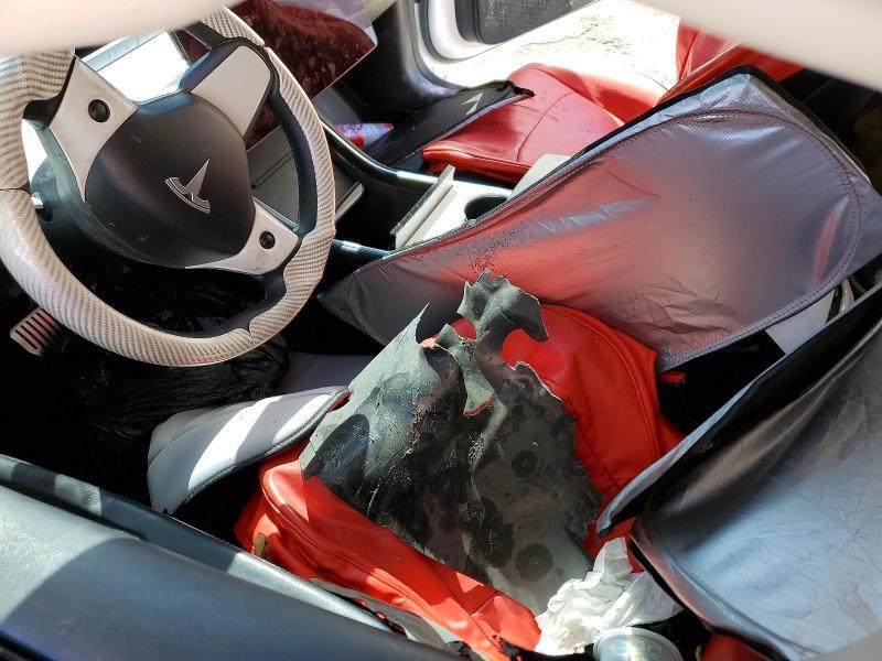 2019 TESLA MODEL 3 — Фото 7 из 12